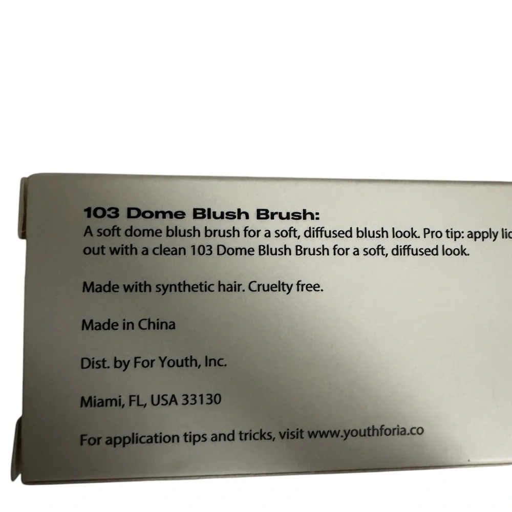 Youth Foria 103 Dome Blush Brush NIB Silver